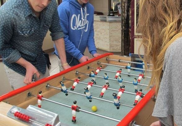 Baby-foot dans association, un rôle social fort