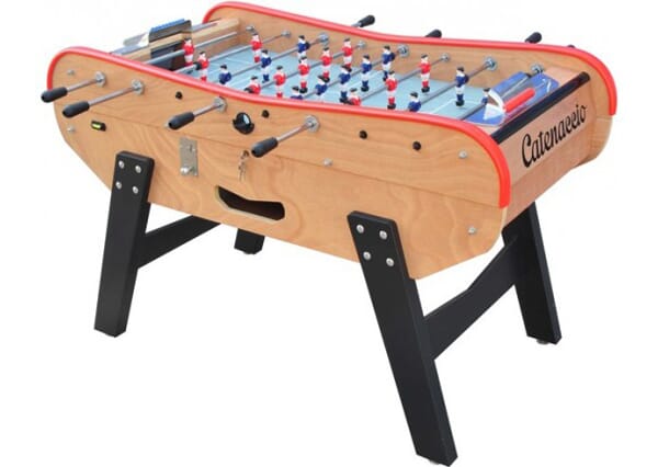 Baby-foot de bar en bois de la marque française Catenaccio