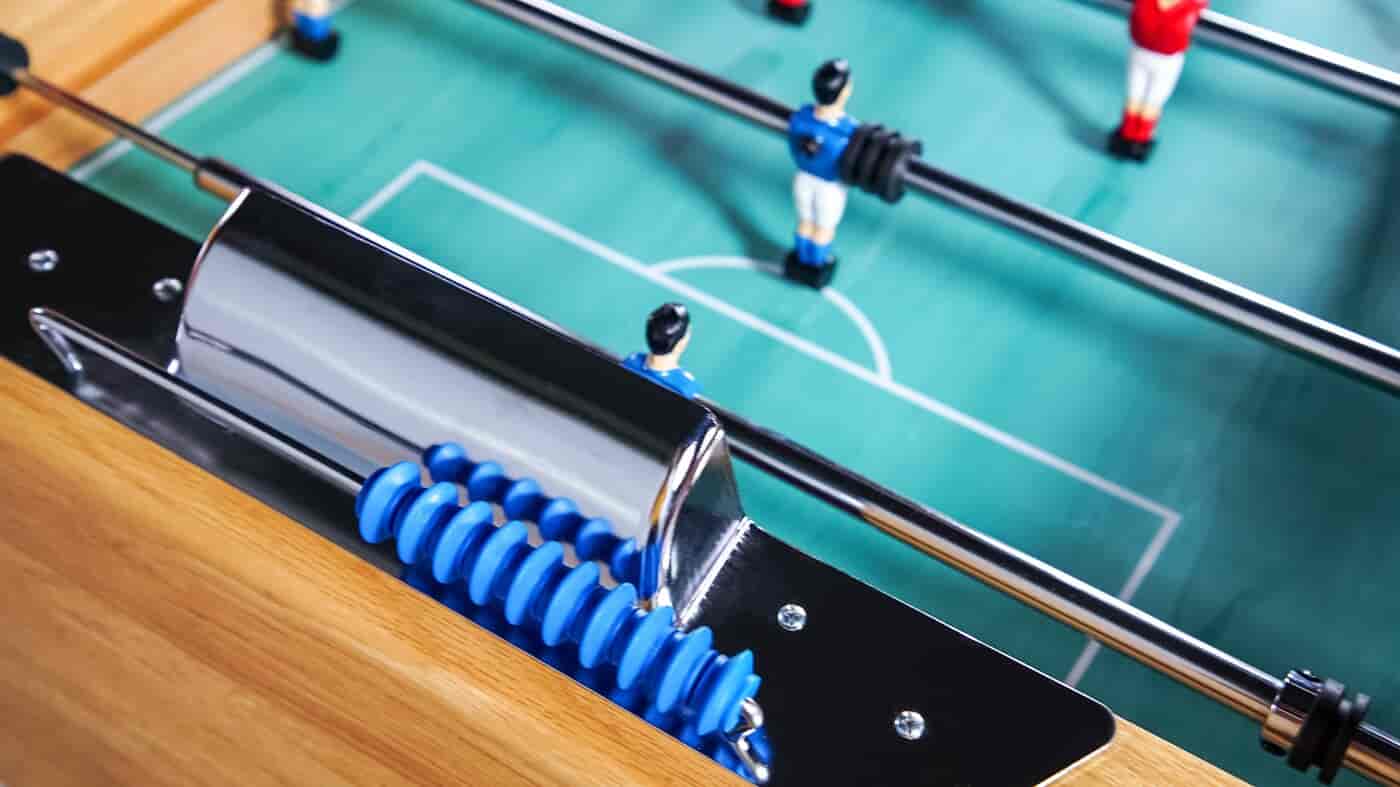 Baby foot avec monnayeur Catenaccio de bar en bois foncé