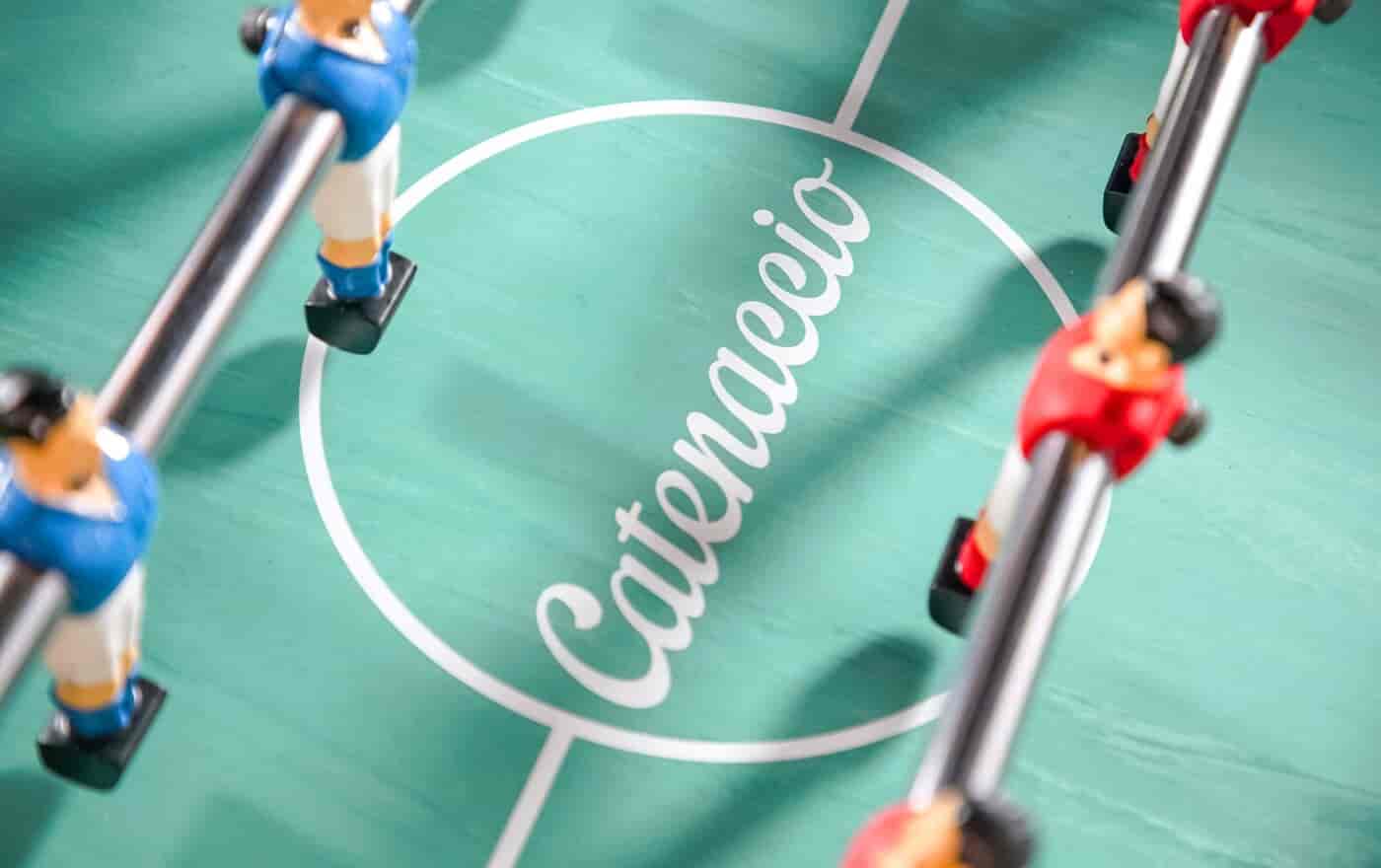 Baby foot avec monnayeur Catenaccio de bar en bois foncé