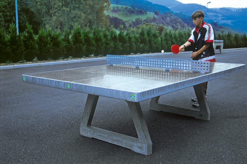Table ping-pong / tennis de table en béton